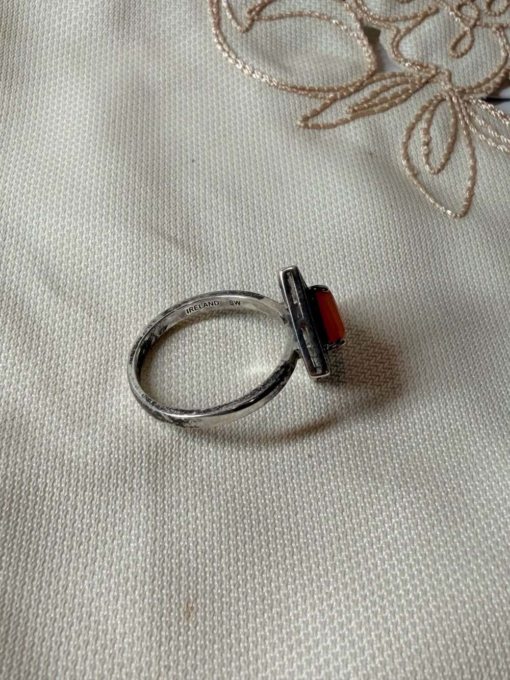 Vintage Ireland SW 925 Sterling Silver Orange Carnelian Filigree Ring - Picture 4 of 6